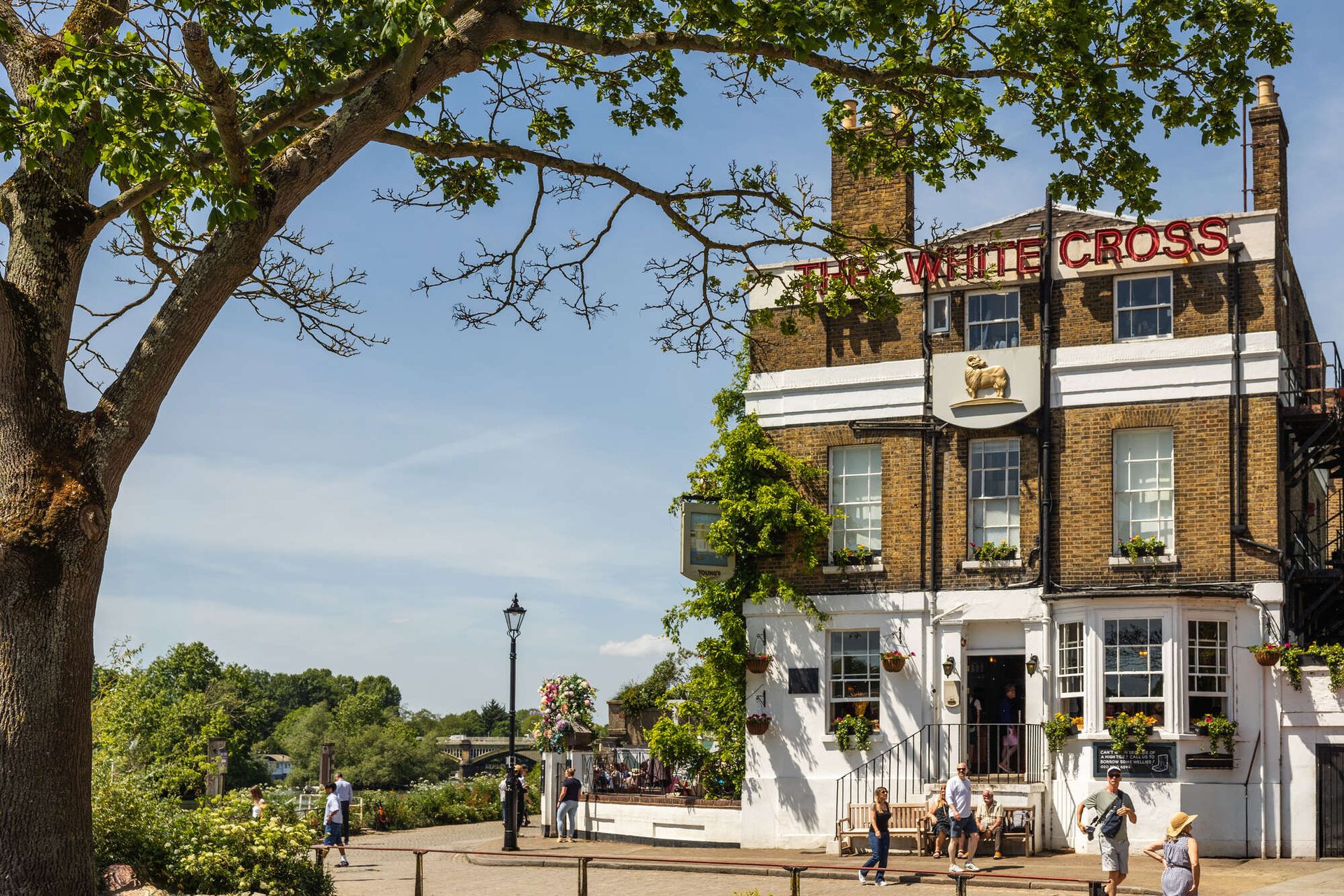 Photo of White Cross, Richmond upon Thames