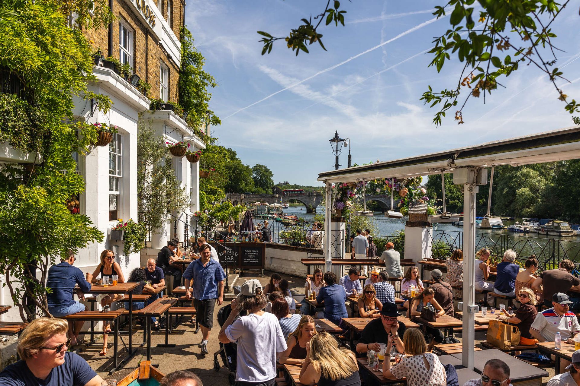 Photo of White Cross, Richmond upon Thames